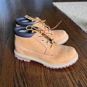 ⭐️NEW OUT OF BOX⭐️ Ladies TIMBERLAND Hiking Waterproof Boots ~ Size 7